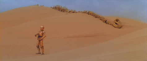 C3PO in the desert